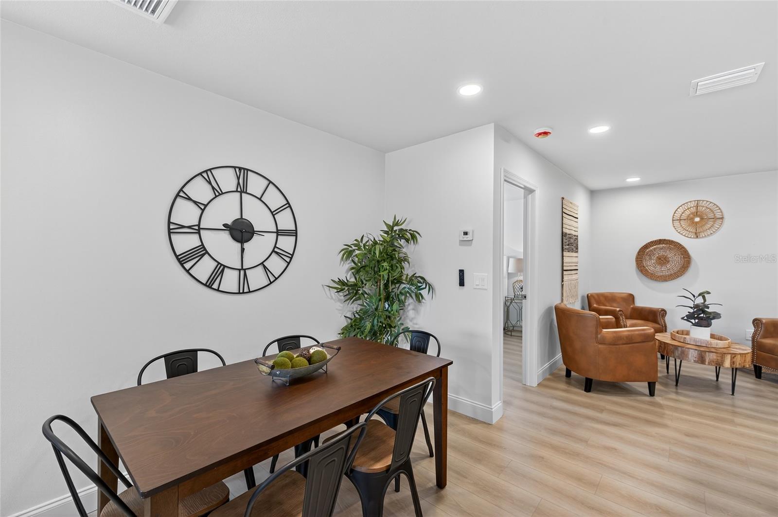 14339 DIPLOMAT DR, TAMPA, FL, 33613