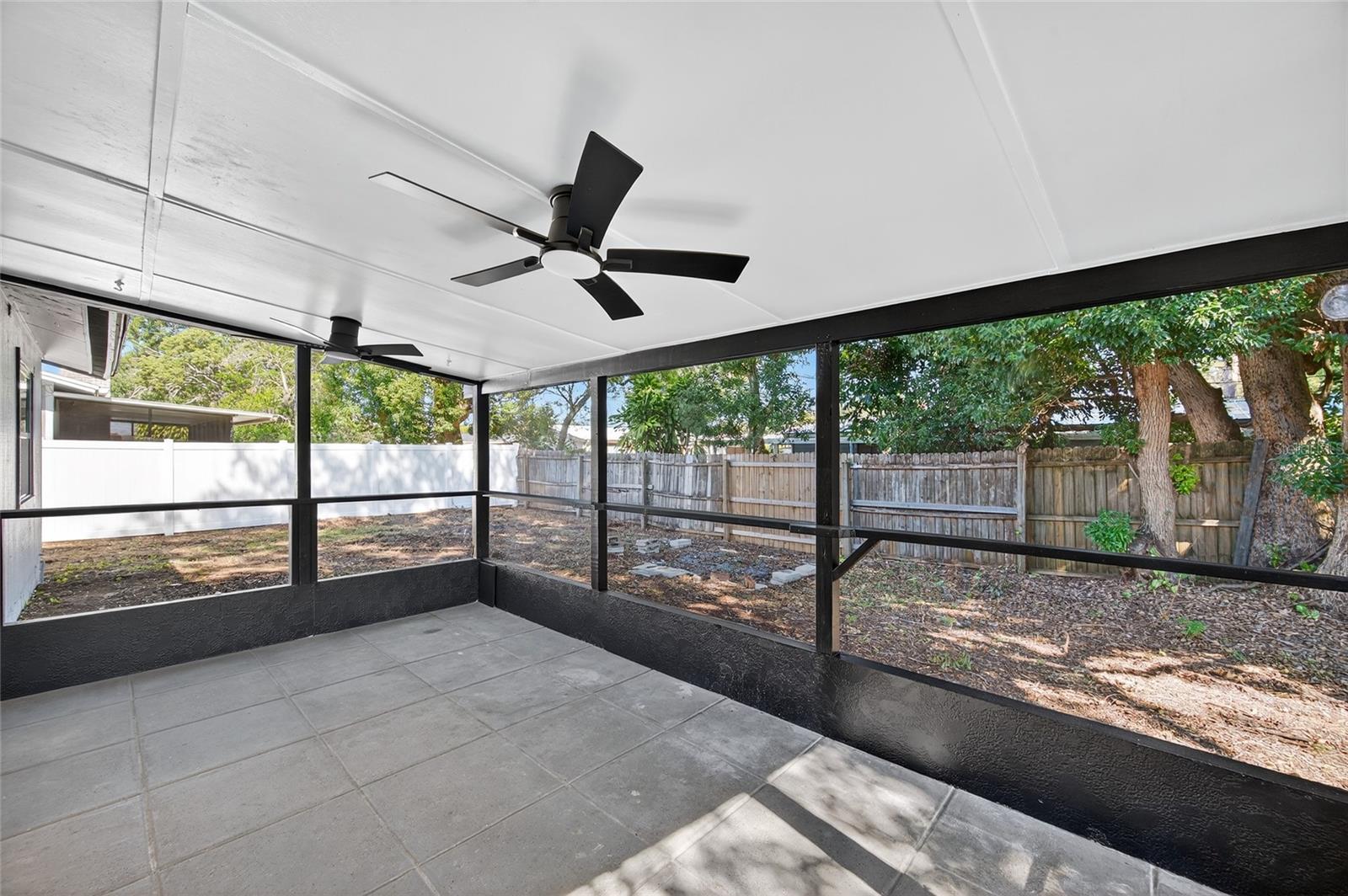 14339 DIPLOMAT DR, TAMPA, FL, 33613