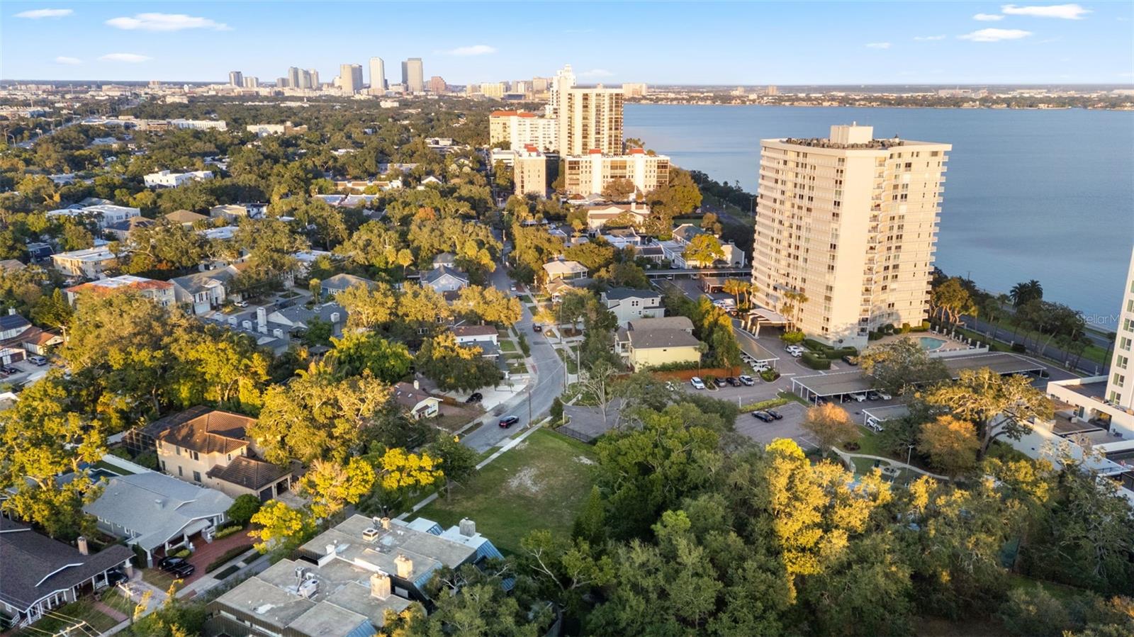 2528 W PALM DR #LOT 14, TAMPA, FL, 33629