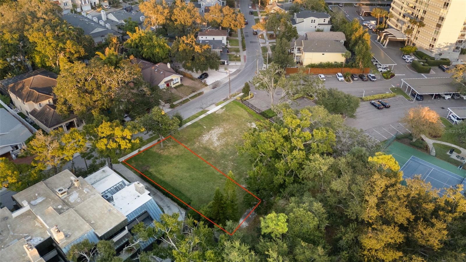 2528 W PALM DR #LOT 14, TAMPA, FL, 33629