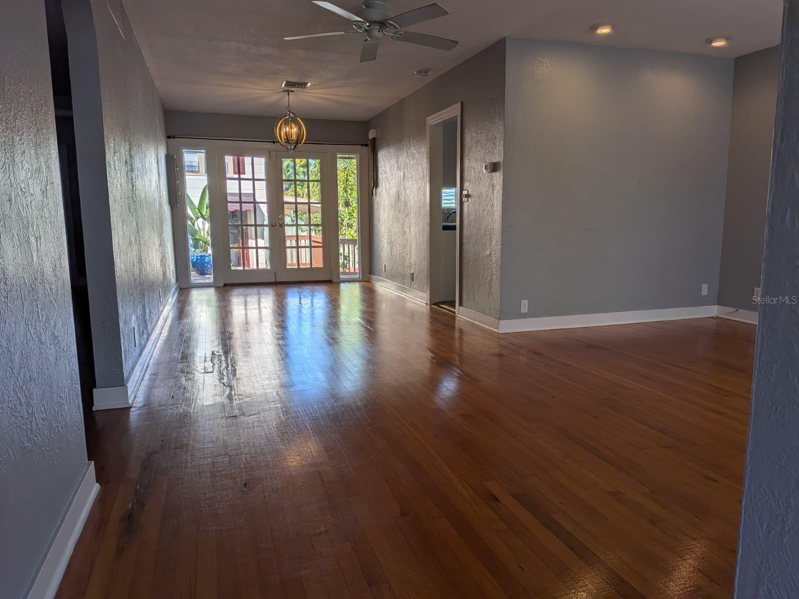 145 29TH AVE N, ST PETERSBURG, FL, 33704