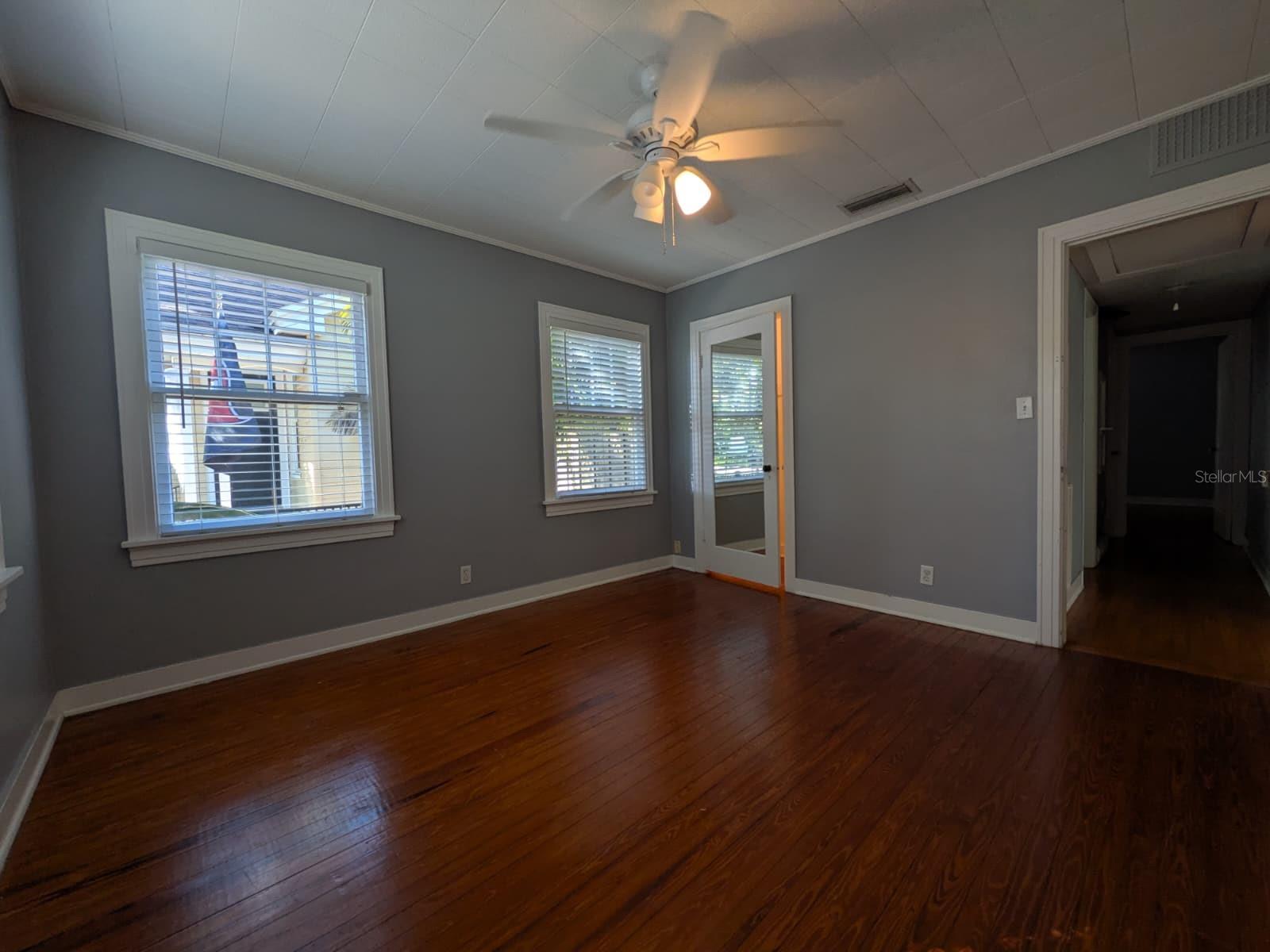 145 29TH AVE N, ST PETERSBURG, FL, 33704