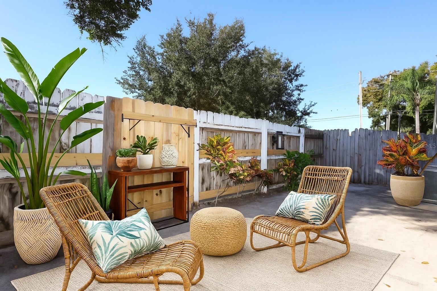 220 CHEROKEE CT #102, ALTAMONTE SPRINGS, FL, 32701