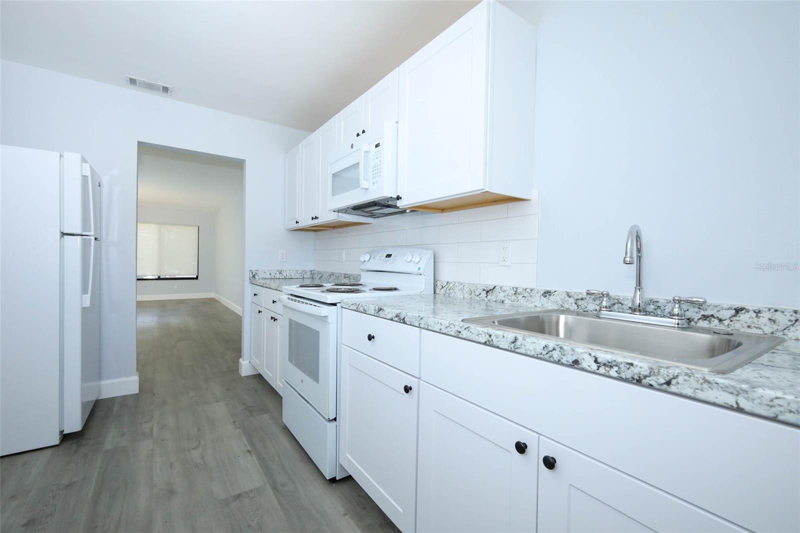 220 CHEROKEE CT #102, ALTAMONTE SPRINGS, FL, 32701