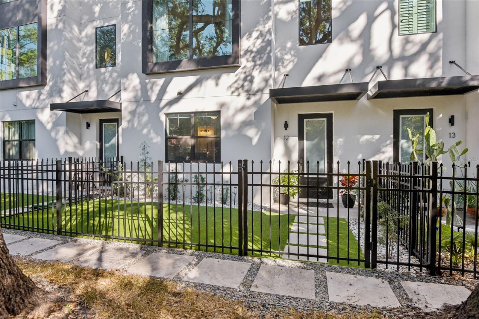 2851 W GANDY BLVD #12, TAMPA, FL, 33611