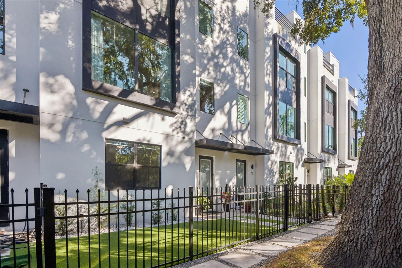 2851 W GANDY BLVD #12, TAMPA, FL, 33611