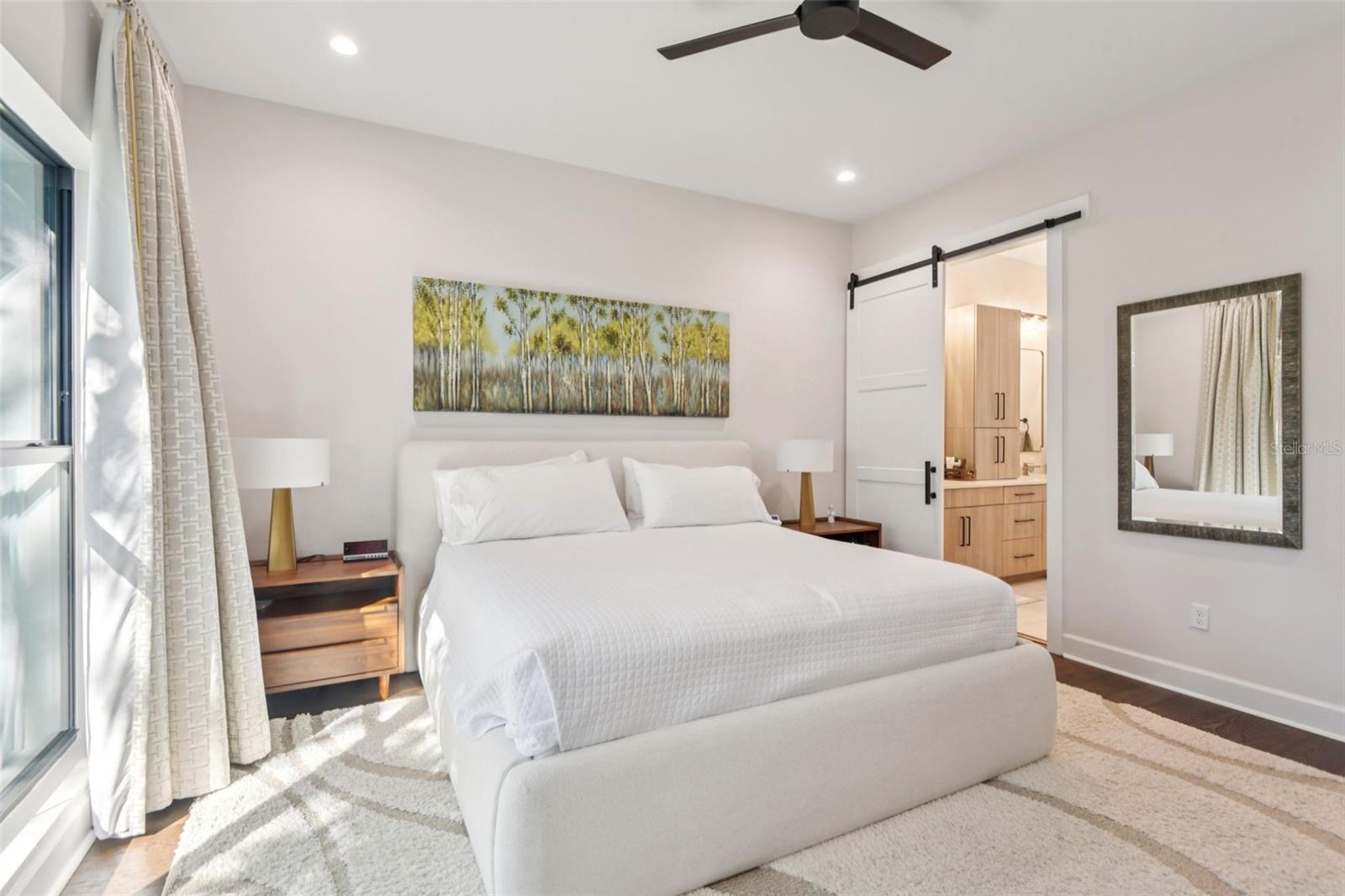 2851 W GANDY BLVD #12, TAMPA, FL, 33611