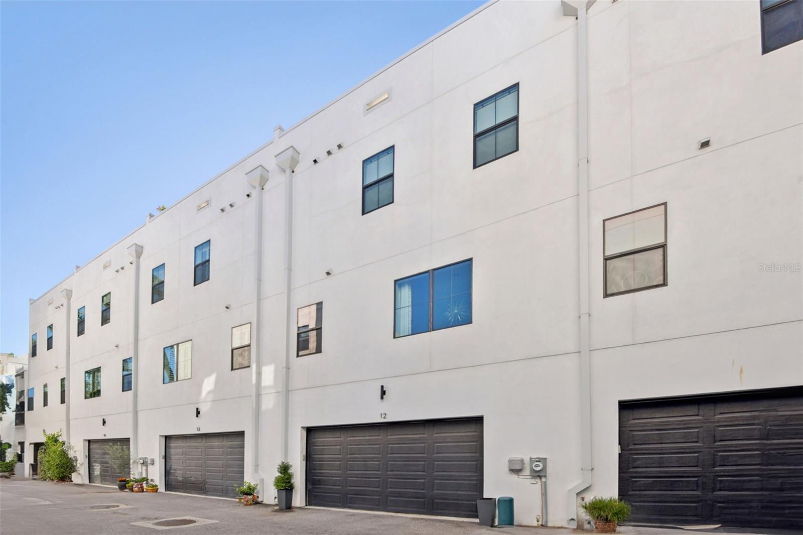 2851 W GANDY BLVD #12, TAMPA, FL, 33611