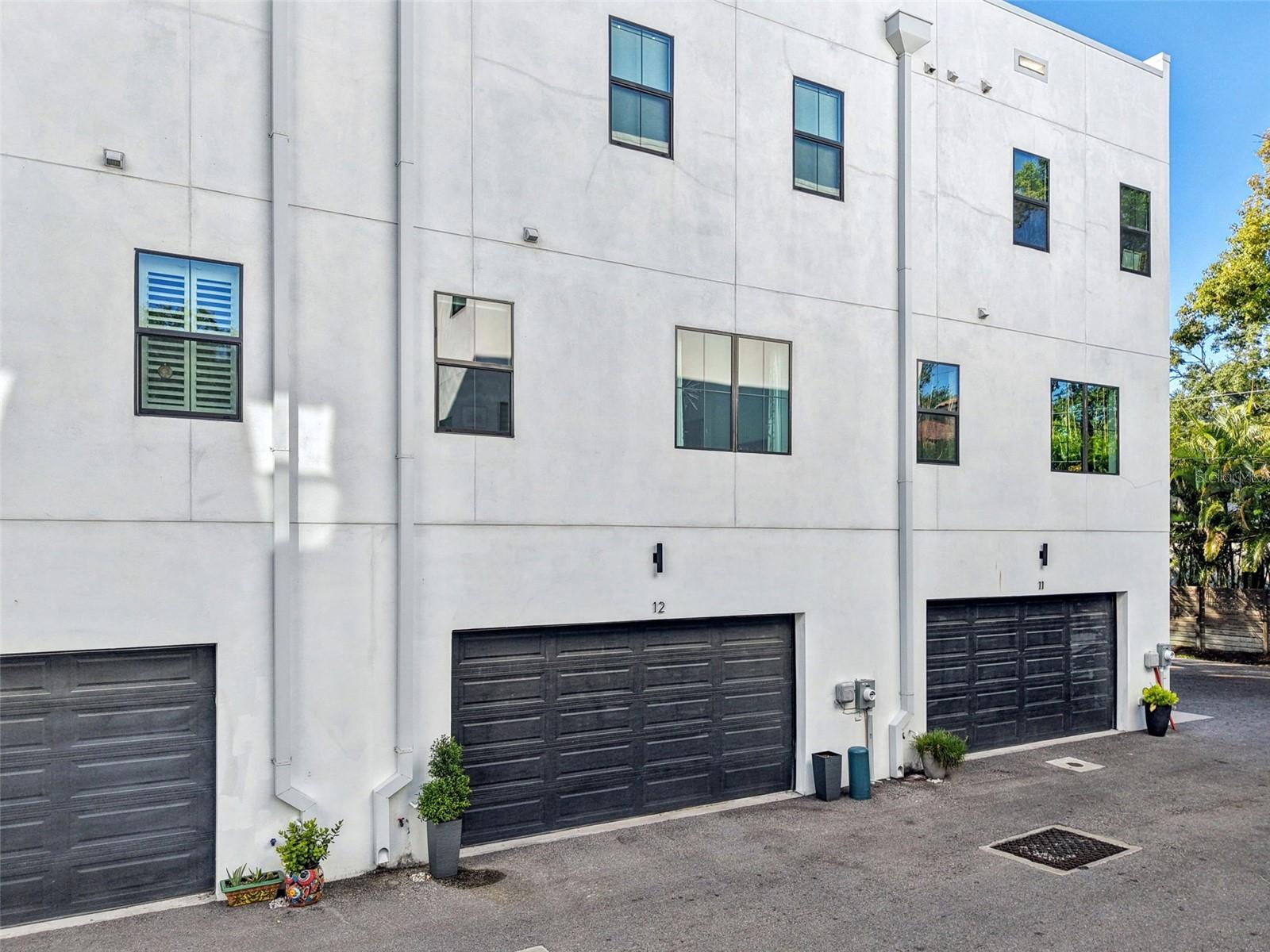 2851 W GANDY BLVD #12, TAMPA, FL, 33611