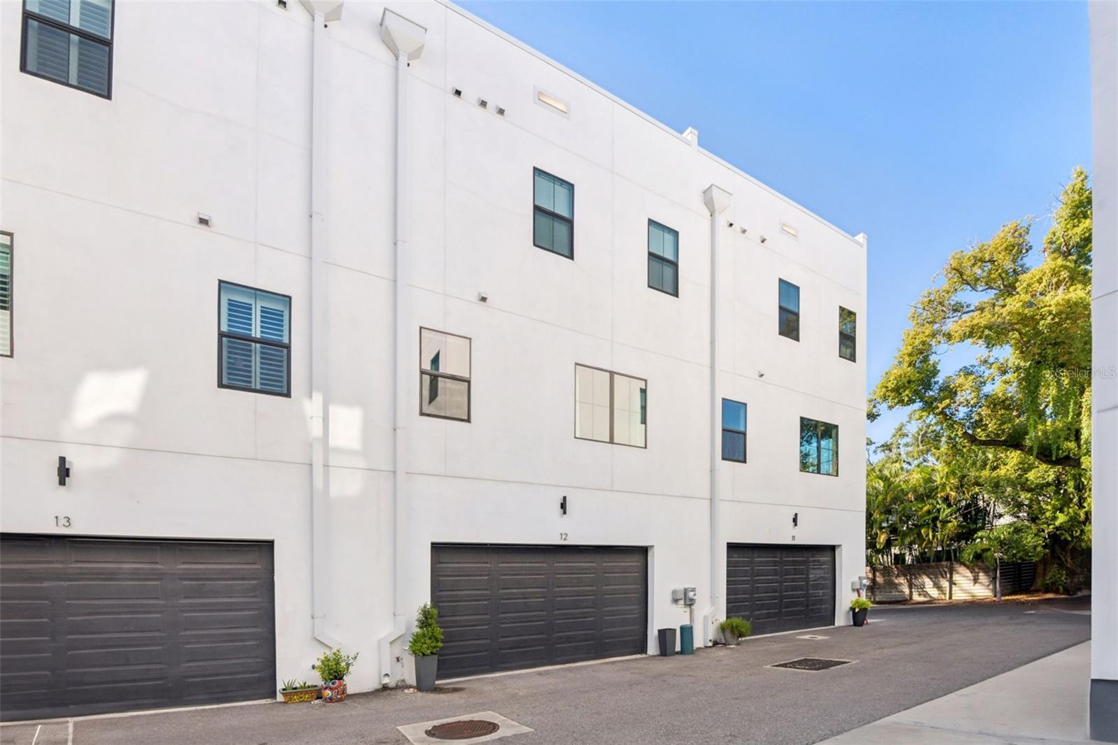 2851 W GANDY BLVD #12, TAMPA, FL, 33611