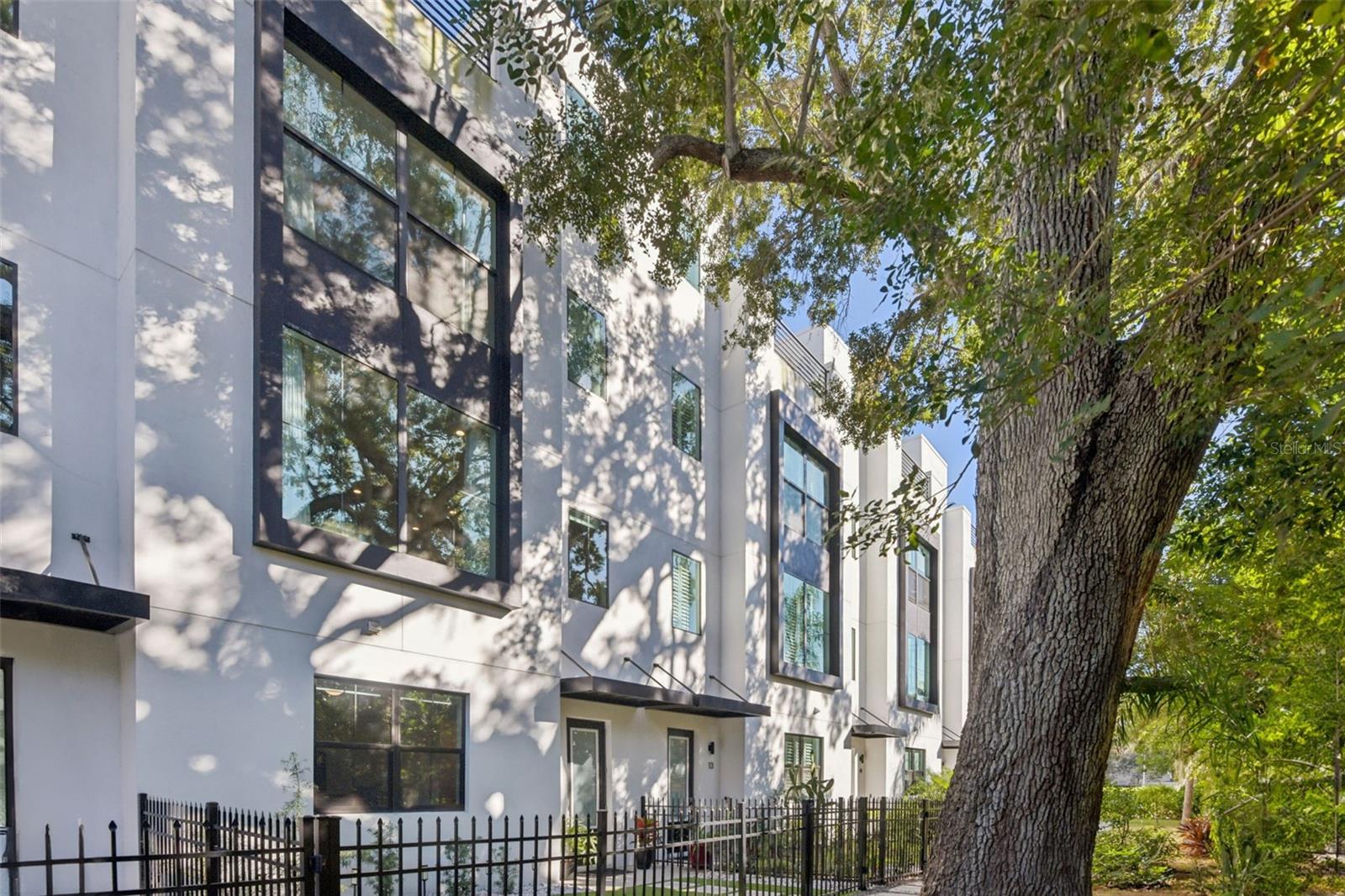 2851 W GANDY BLVD #12, TAMPA, FL, 33611