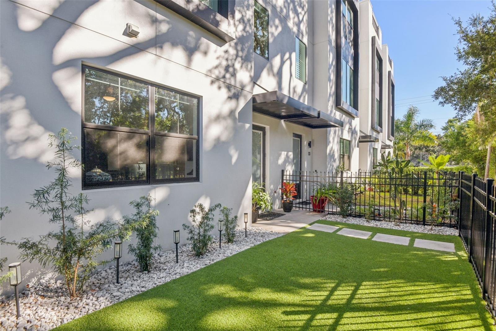 2851 W GANDY BLVD #12, TAMPA, FL, 33611