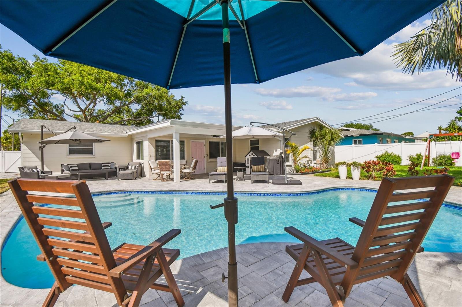 2744 68TH AVE S, ST PETERSBURG, FL, 33712