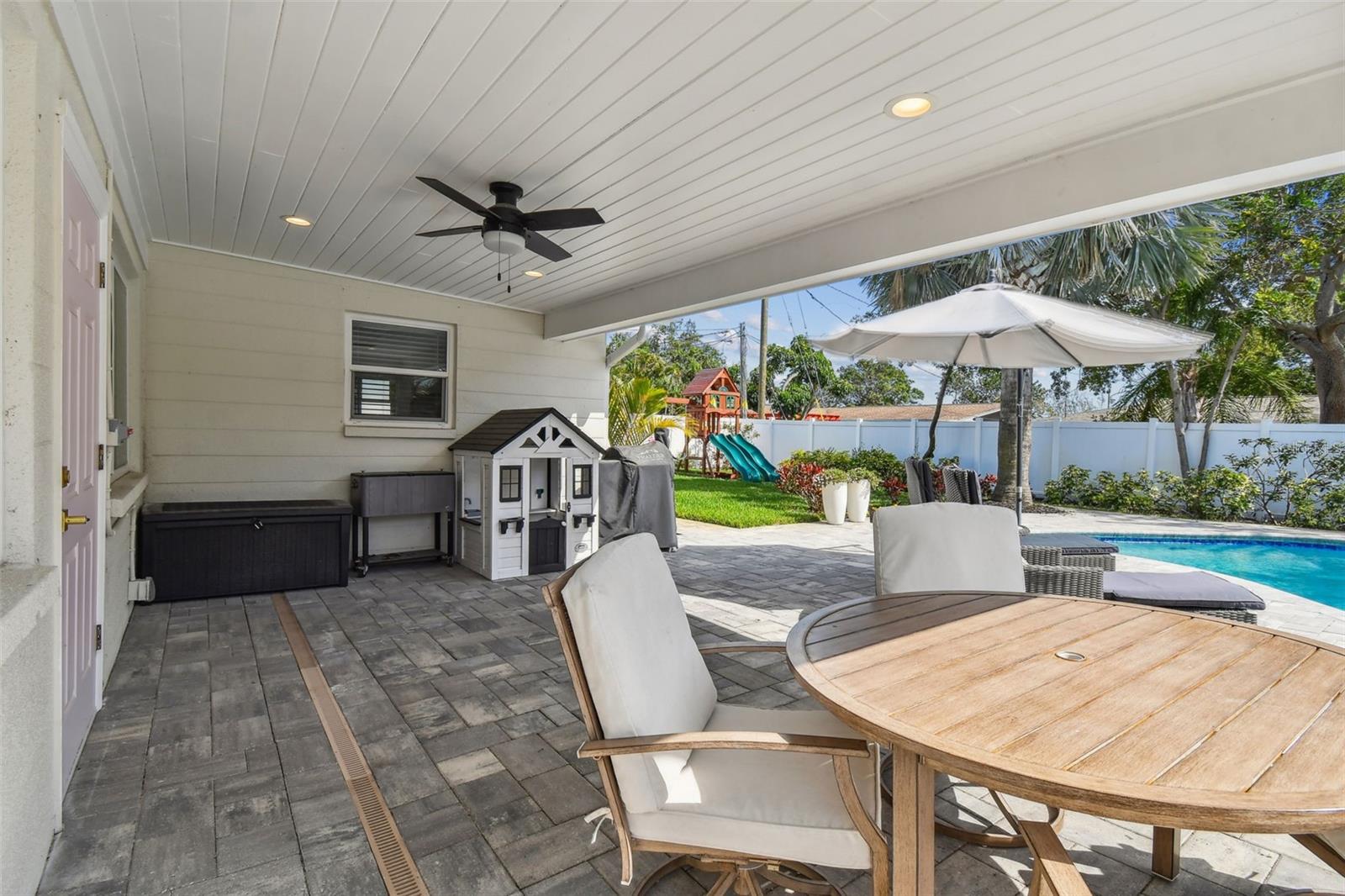 2744 68TH AVE S, ST PETERSBURG, FL, 33712