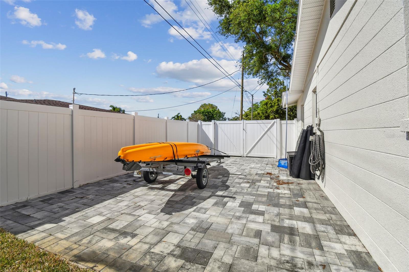 2744 68TH AVE S, ST PETERSBURG, FL, 33712