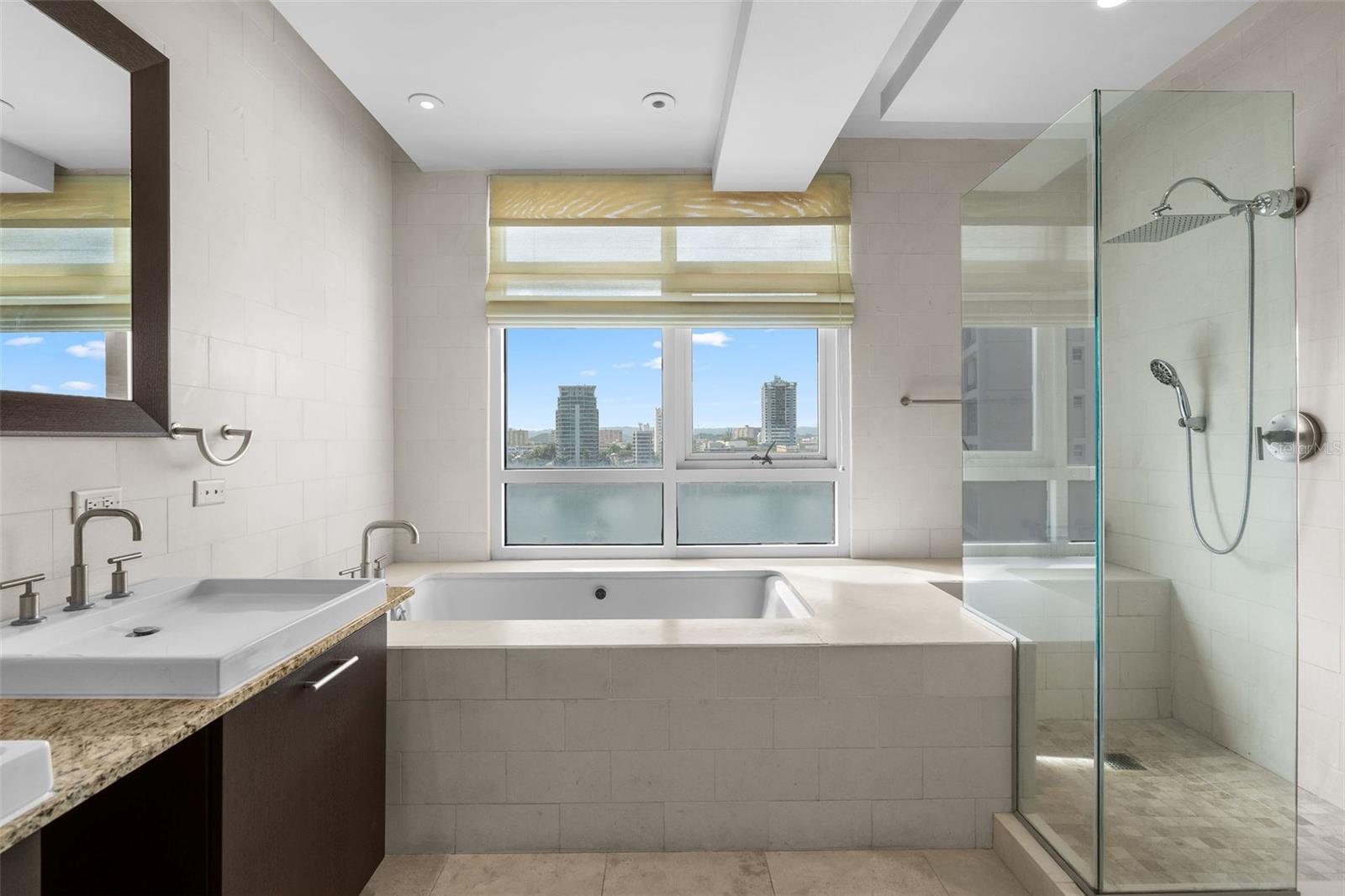 PR9117175 Property Photo