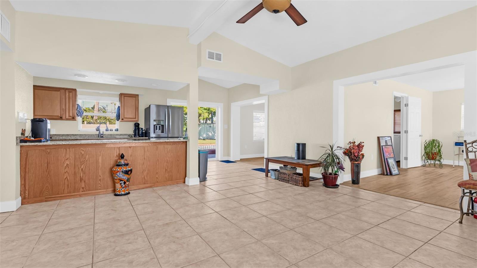 TB8445281 Property Photo