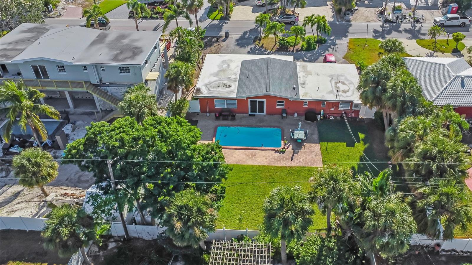 TB8445281 Property Photo