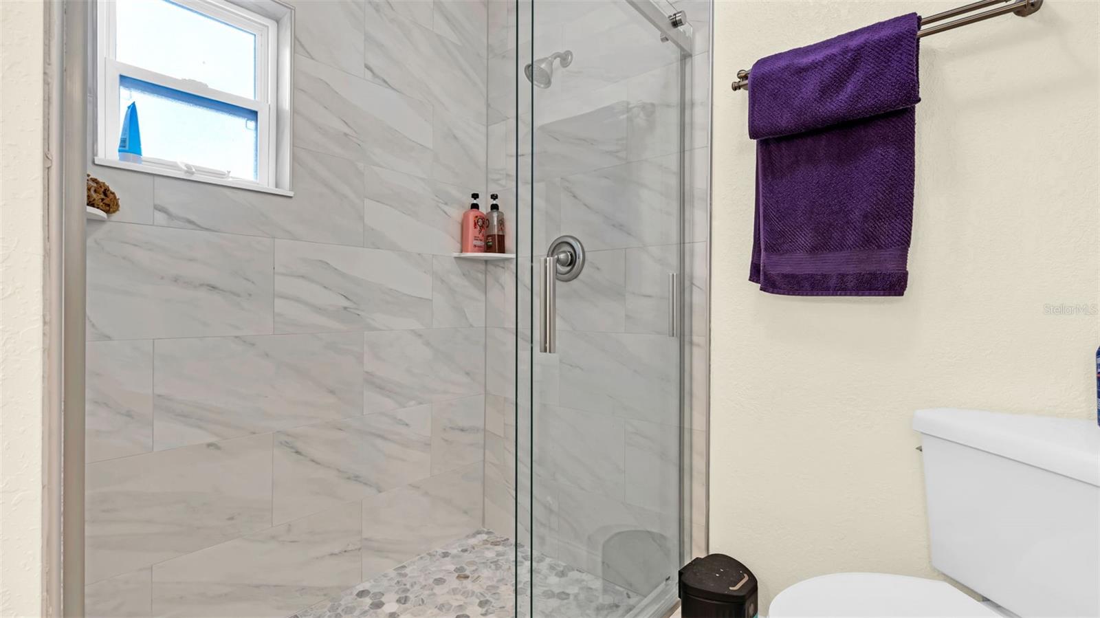 TB8445281 Property Photo