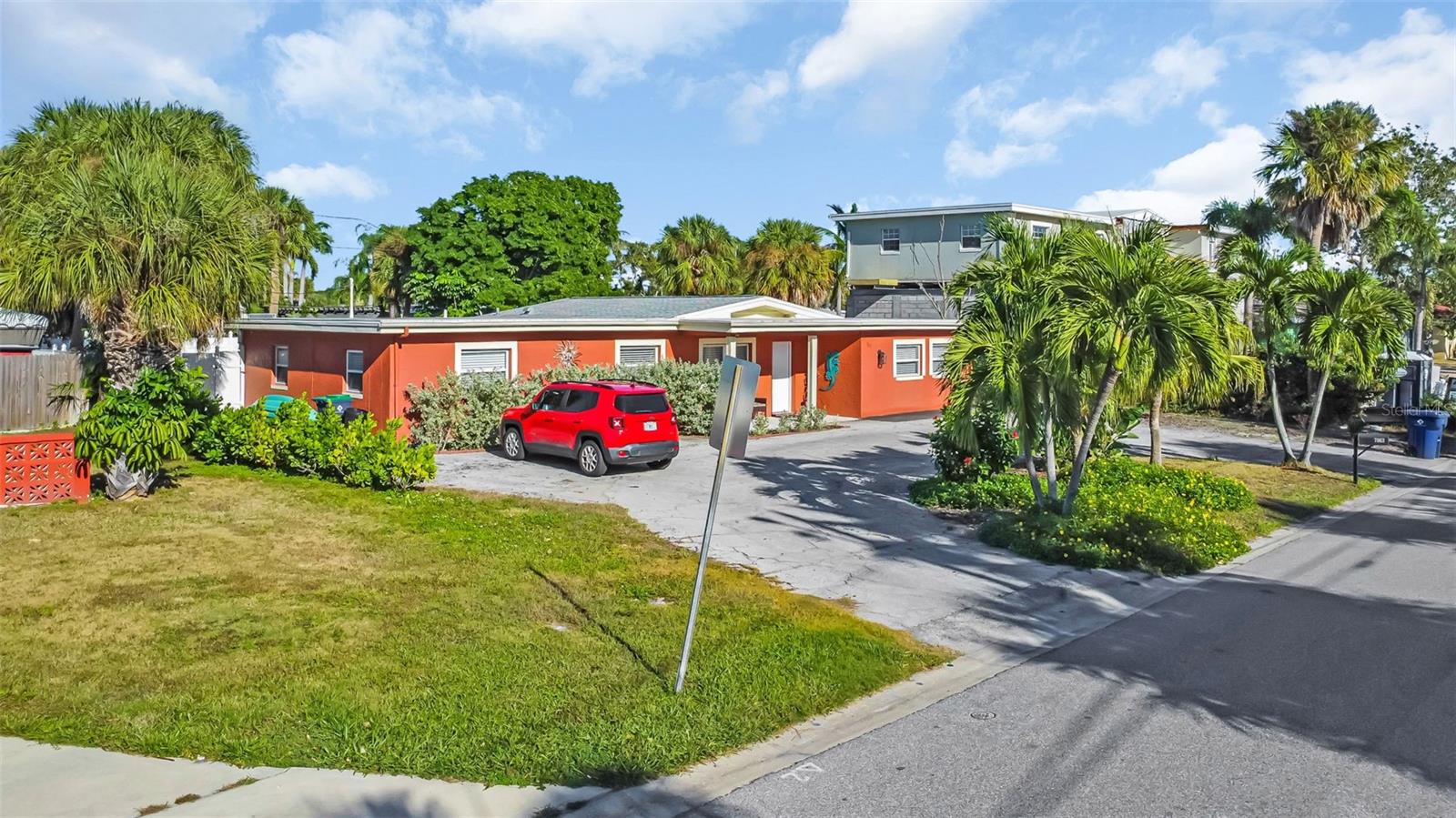 TB8445281 Property Photo