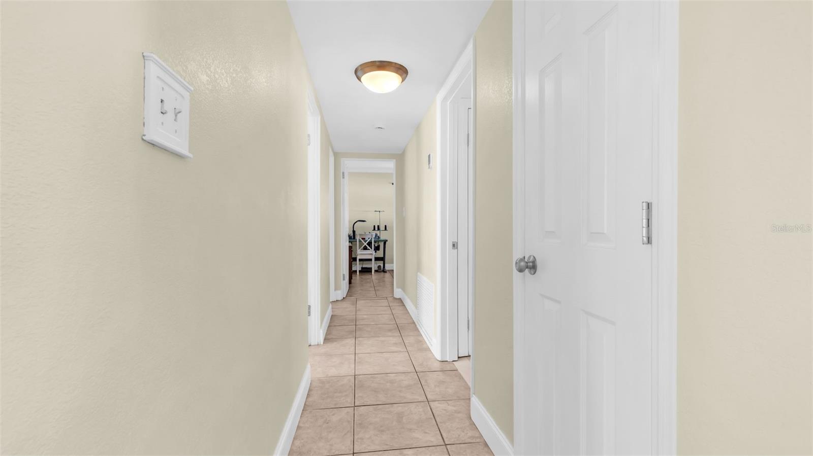 TB8445281 Property Photo