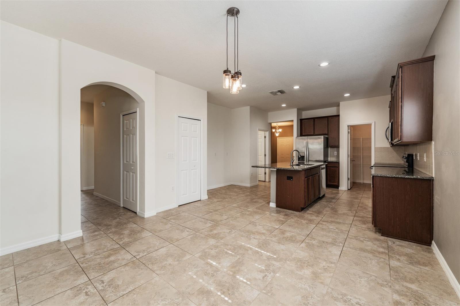 1570 FOX GRAPE LOOP, LUTZ, FL, 33558