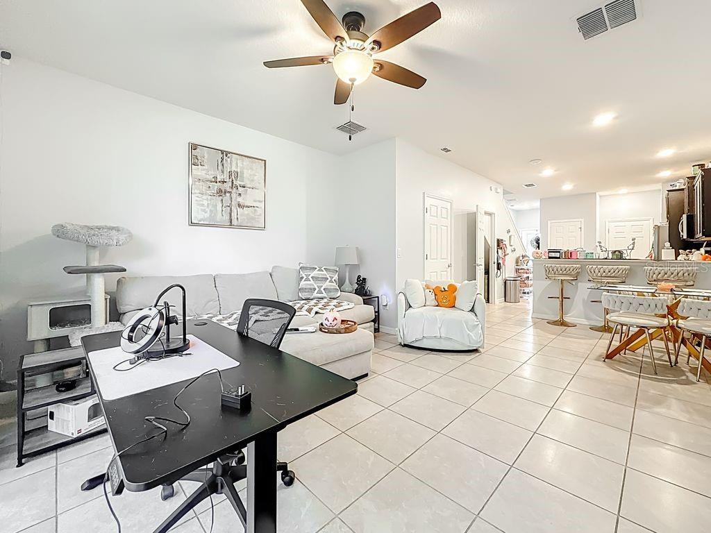 5192 SYLVESTER LOOP, TAMPA, FL, 33610