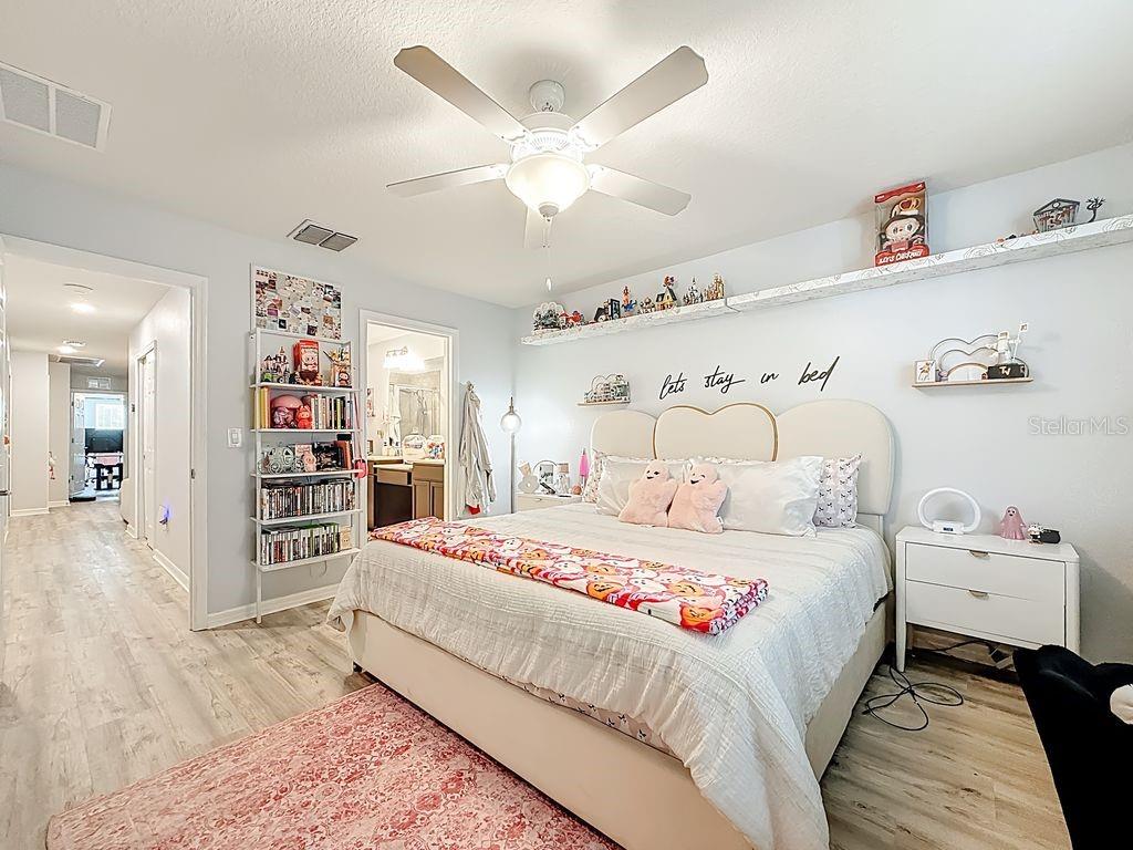 5192 SYLVESTER LOOP, TAMPA, FL, 33610