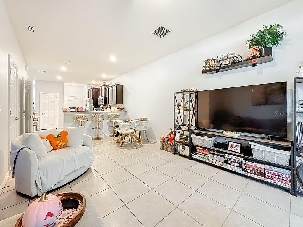 5192 SYLVESTER LOOP, TAMPA, FL, 33610