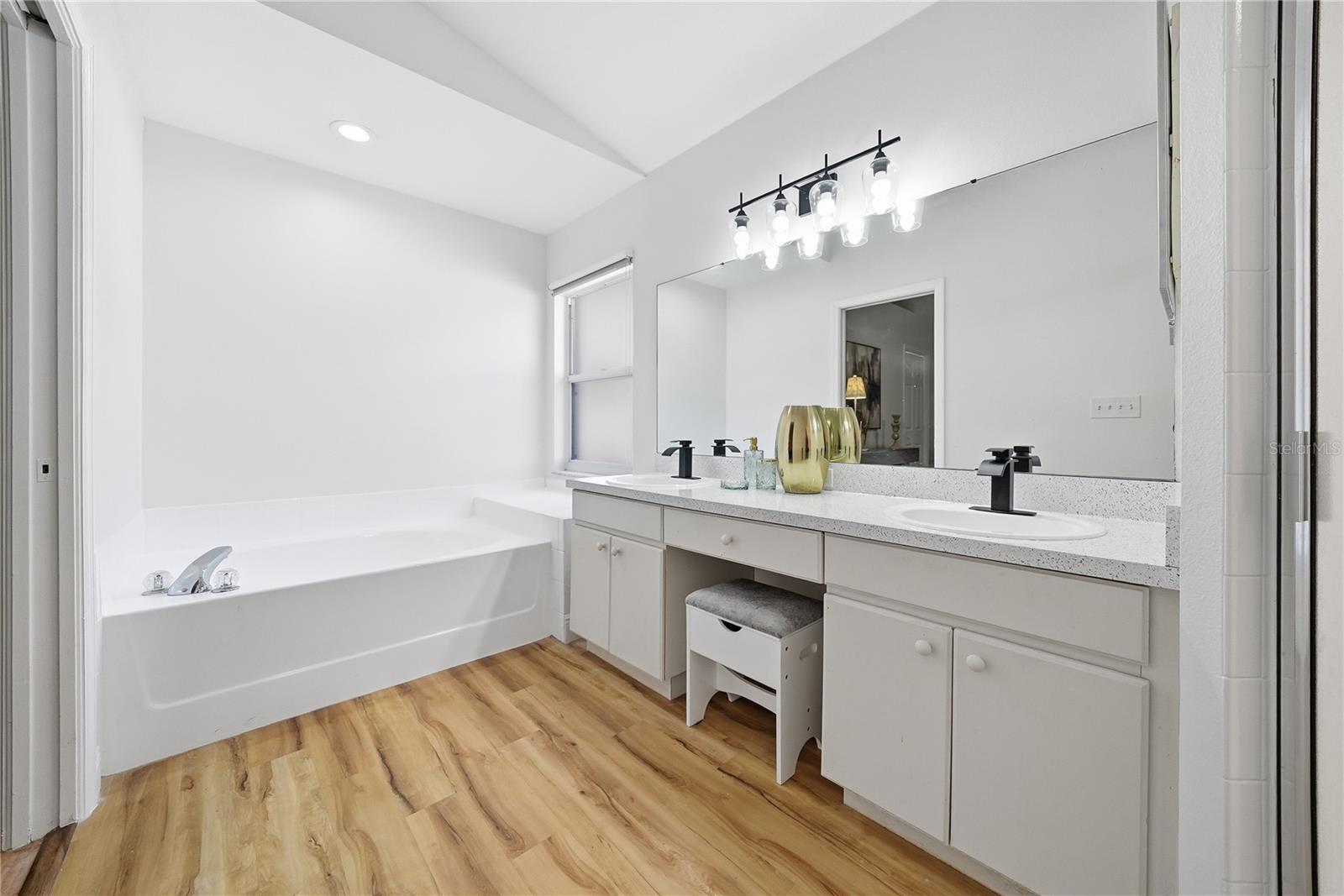 4710 LITTLE DENISE CT, VALRICO, FL, 33594