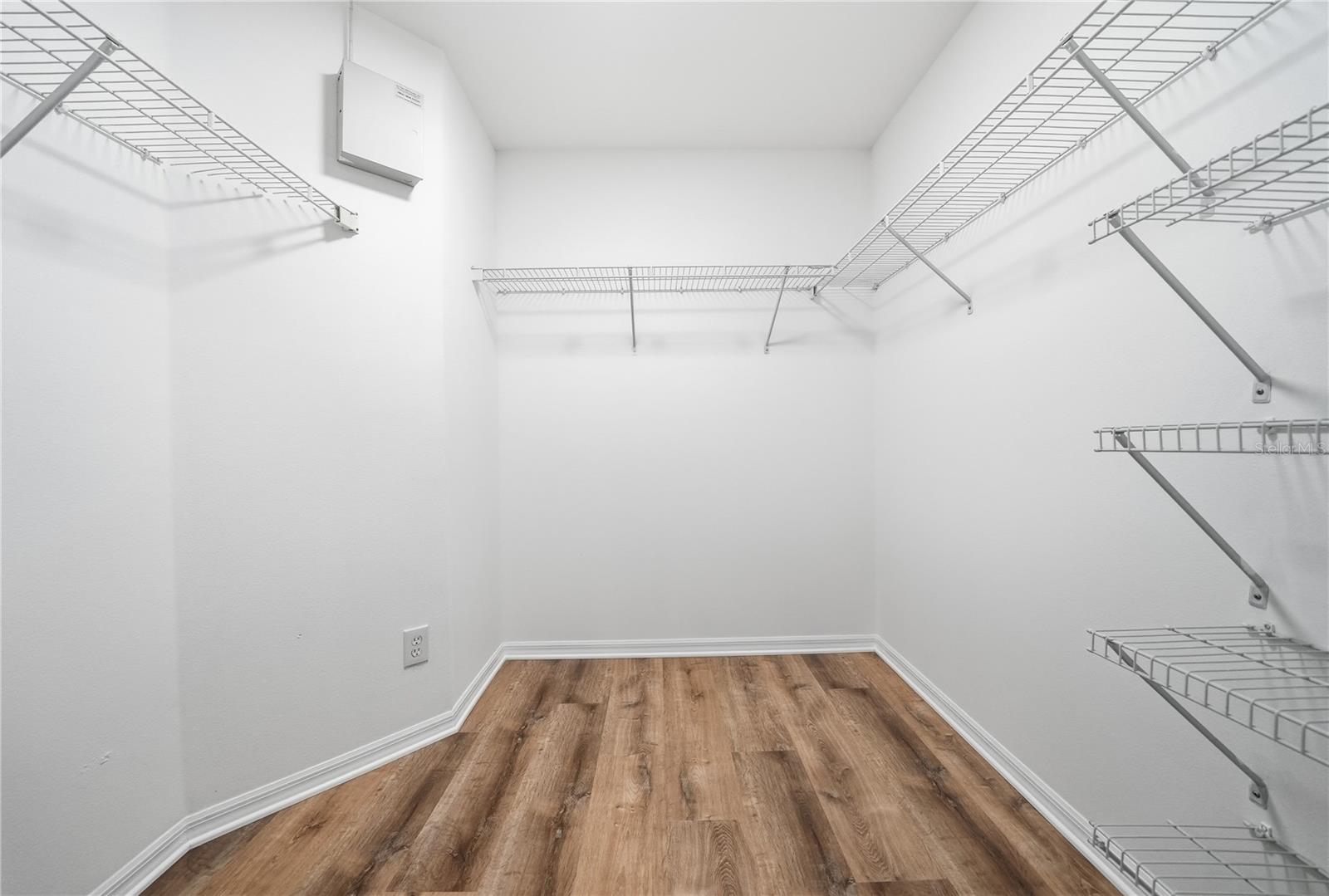 4710 LITTLE DENISE CT, VALRICO, FL, 33594