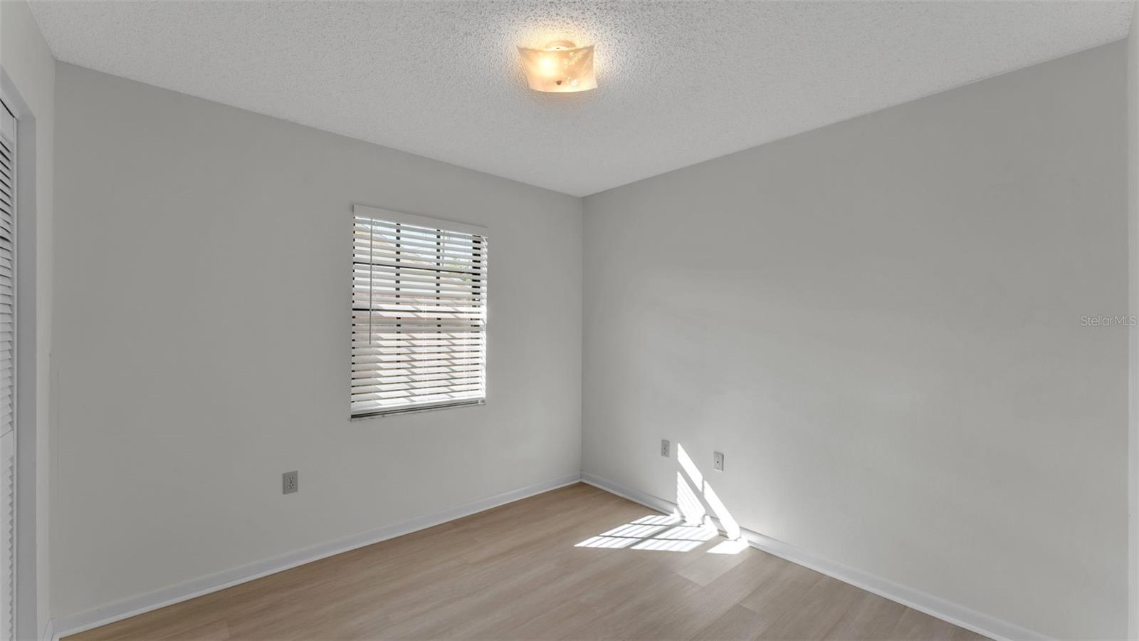 16 N HENDRY AVE, FORT MEADE, FL, 33841