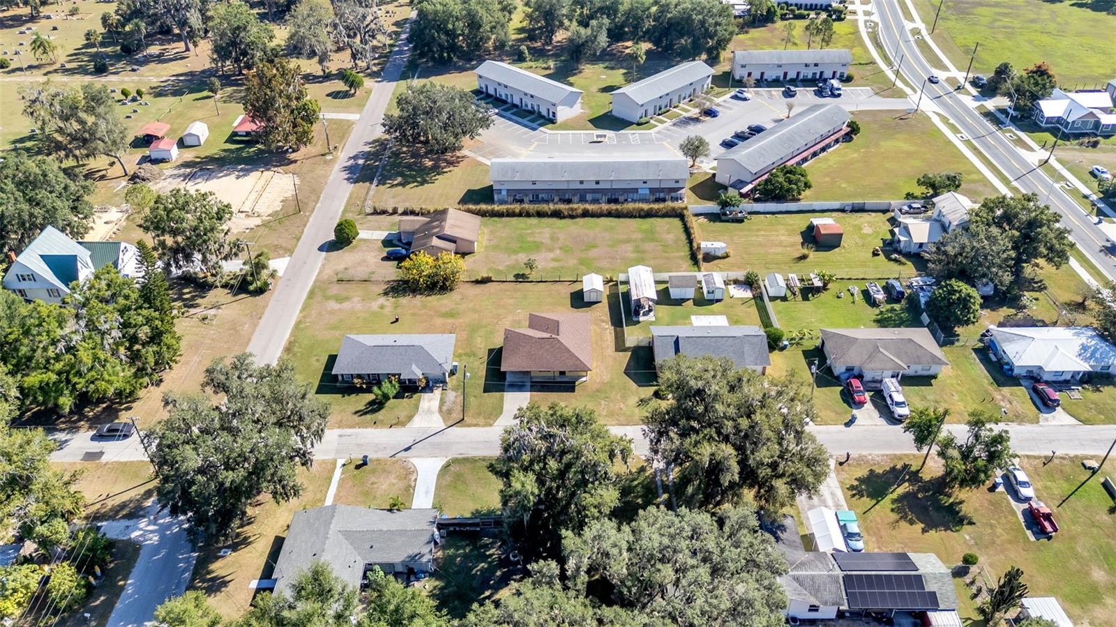 16 N HENDRY AVE, FORT MEADE, FL, 33841