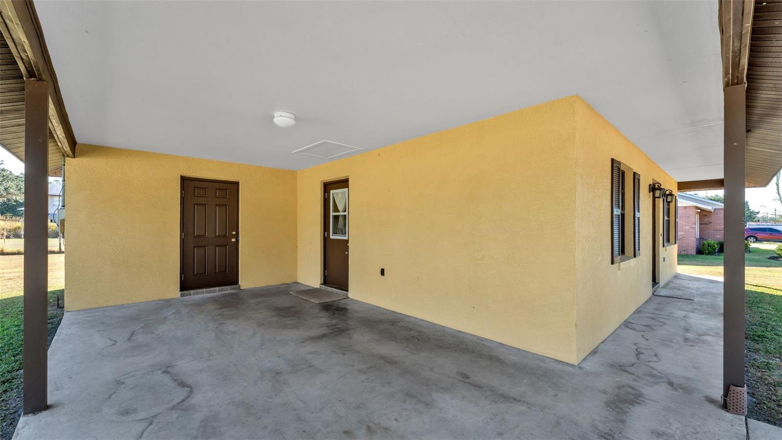 16 N HENDRY AVE, FORT MEADE, FL, 33841