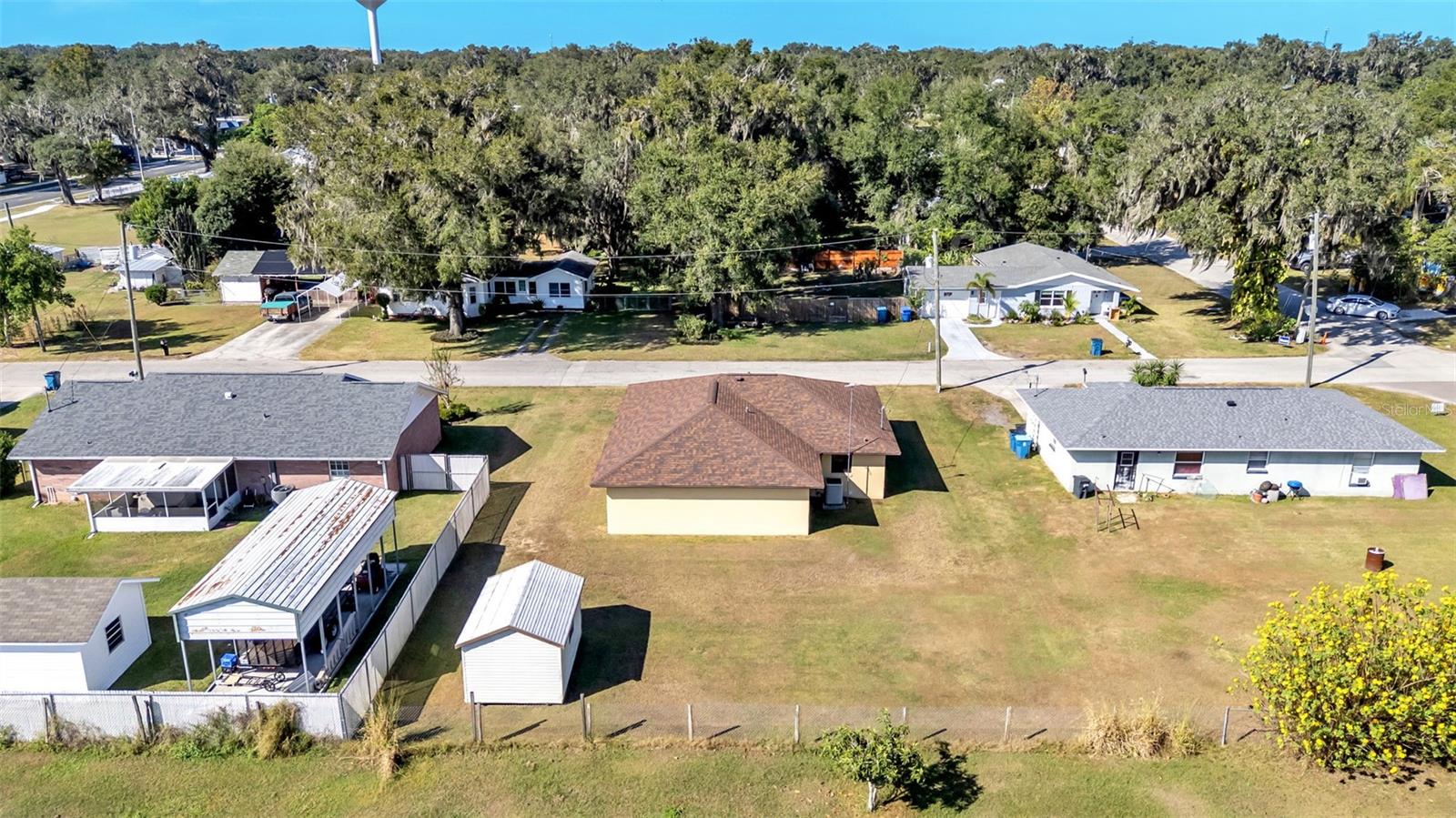 16 N HENDRY AVE, FORT MEADE, FL, 33841