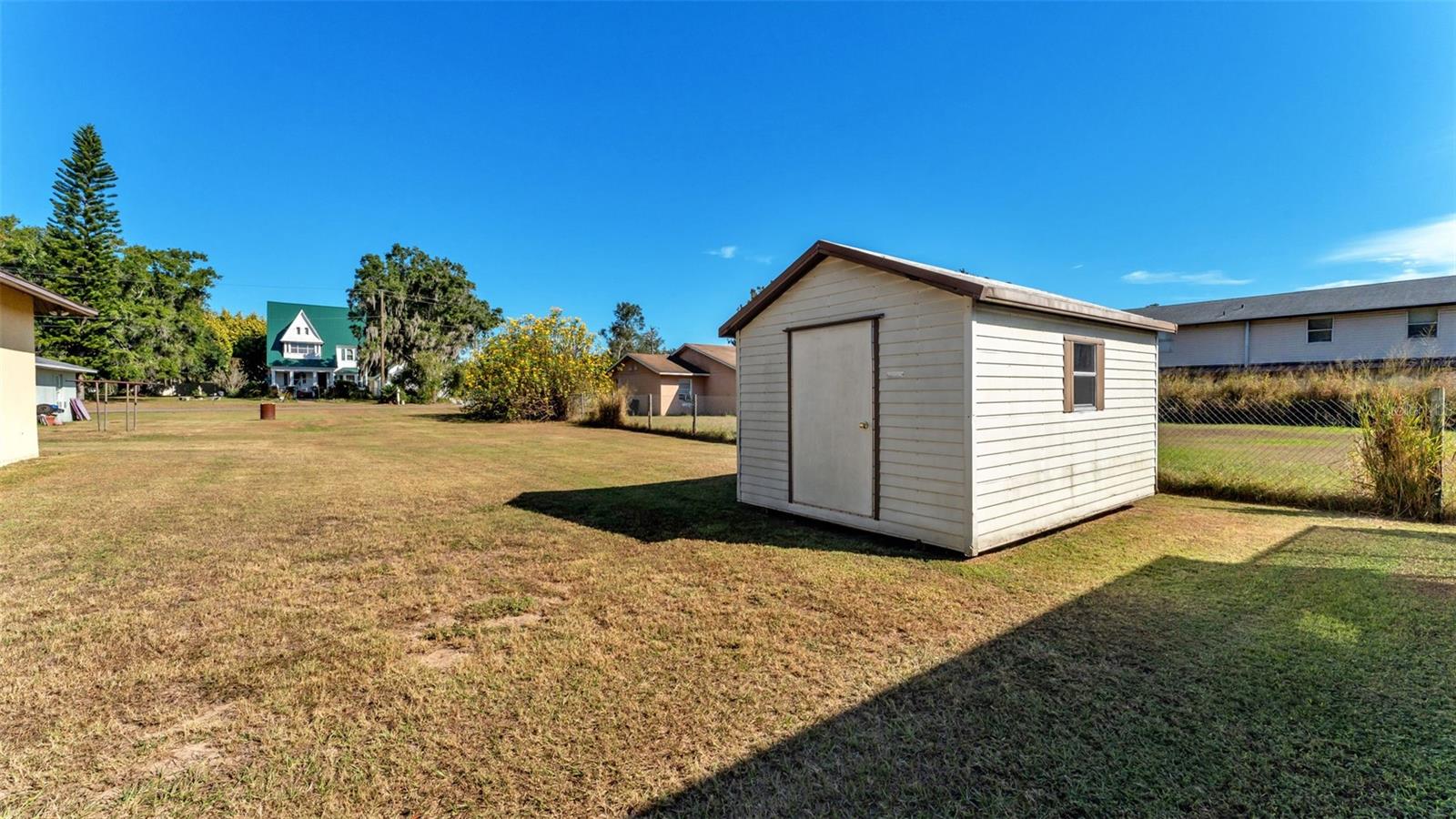 16 N HENDRY AVE, FORT MEADE, FL, 33841