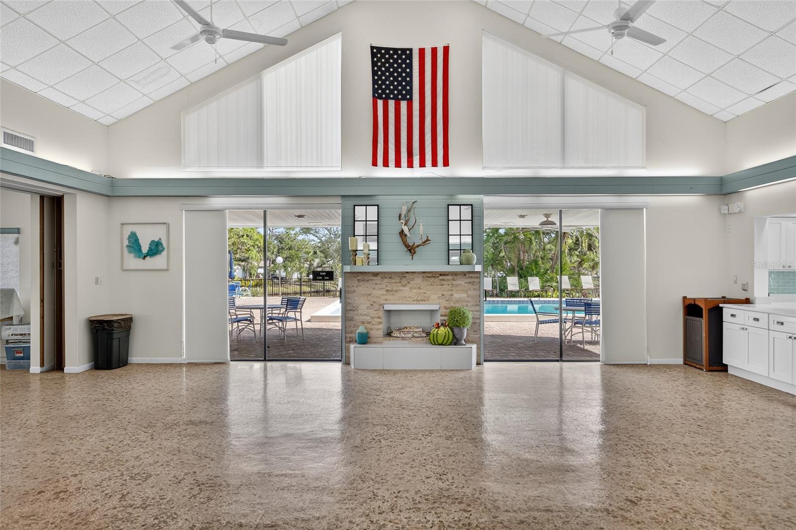 612 CHESTNUT LN #100, ENGLEWOOD, FL, 34223