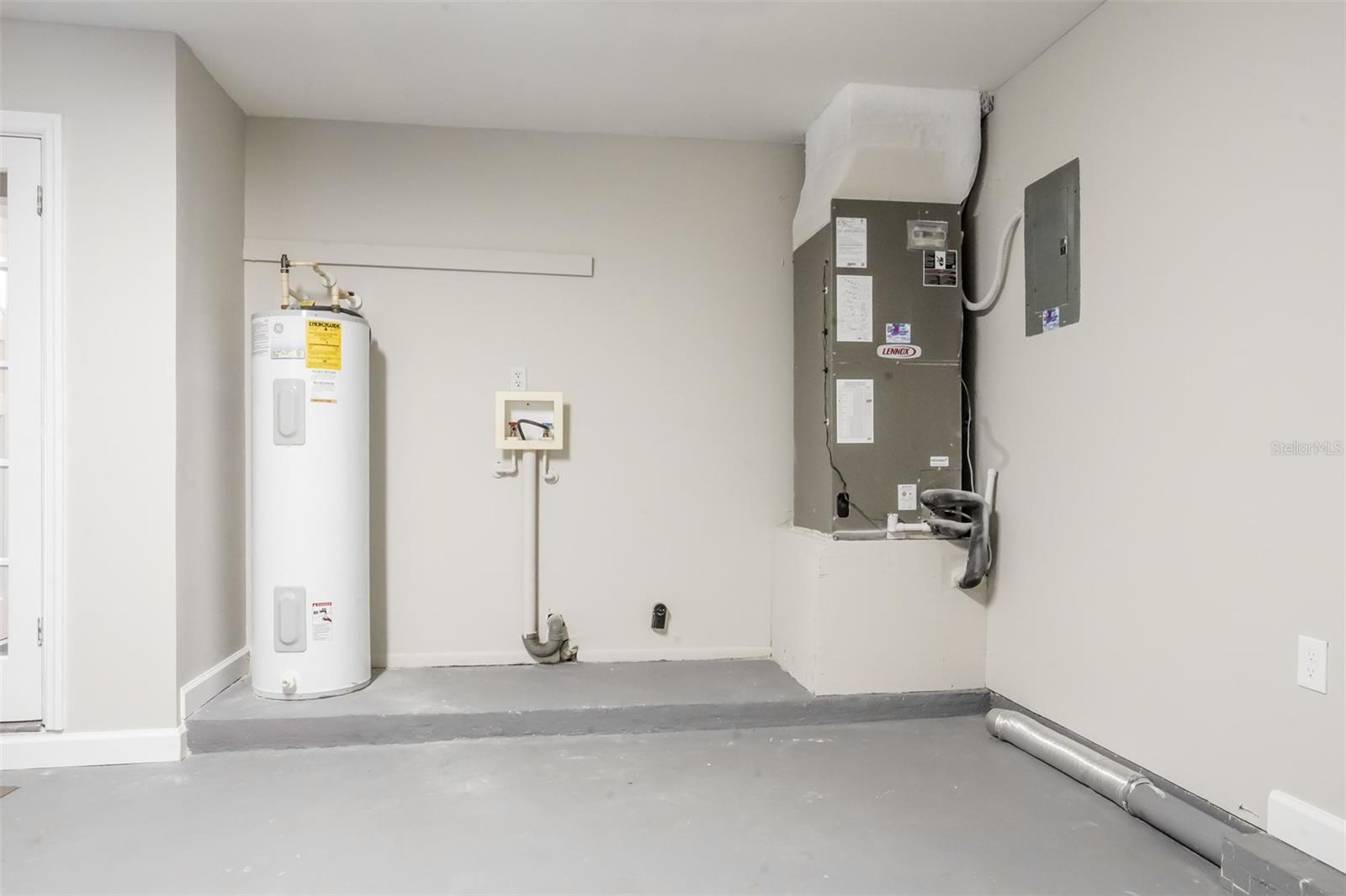 8311 ESPERANZA ST, ORLANDO, FL, 32817