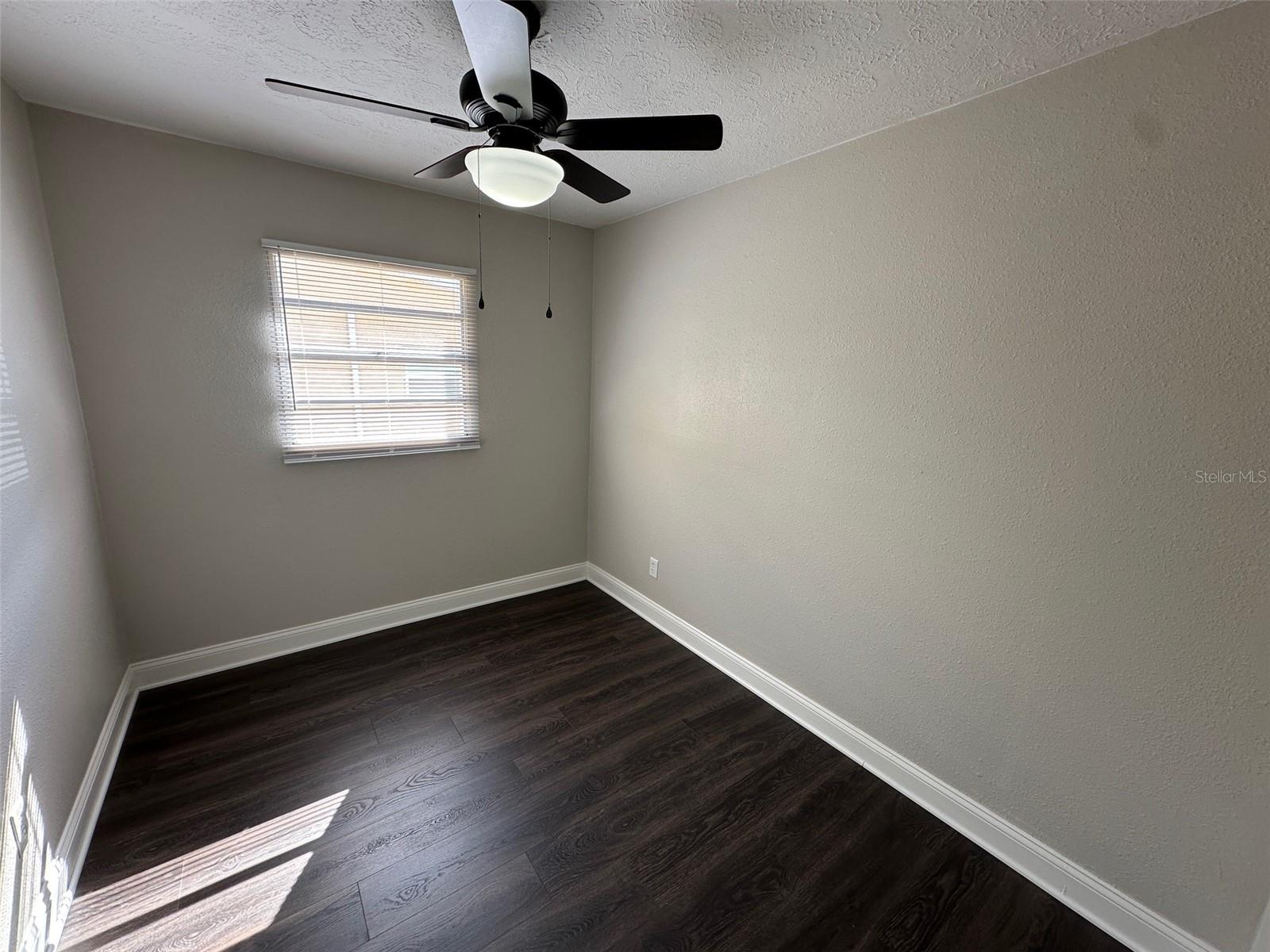 890 EMERALD DR, MOUNT DORA, FL, 32757