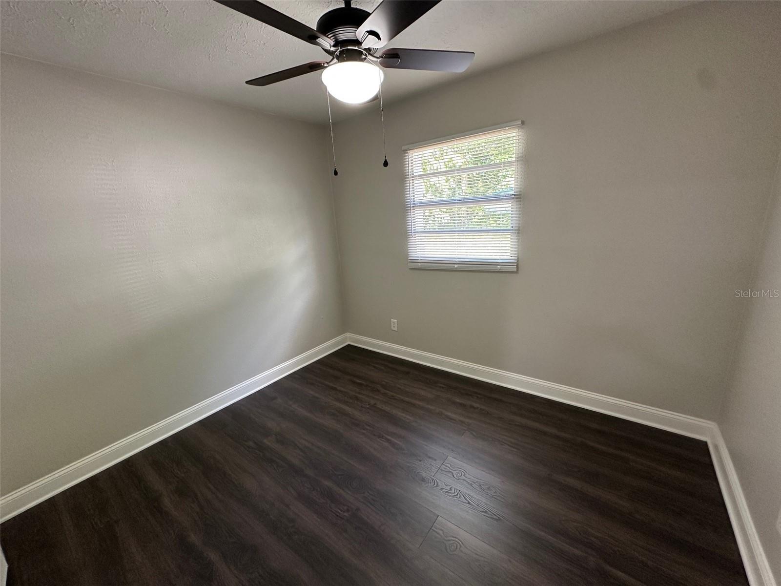 890 EMERALD DR, MOUNT DORA, FL, 32757