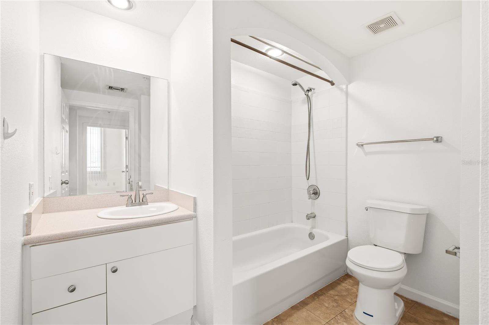 322 E CENTRAL BLVD #706, ORLANDO, FL, 32801