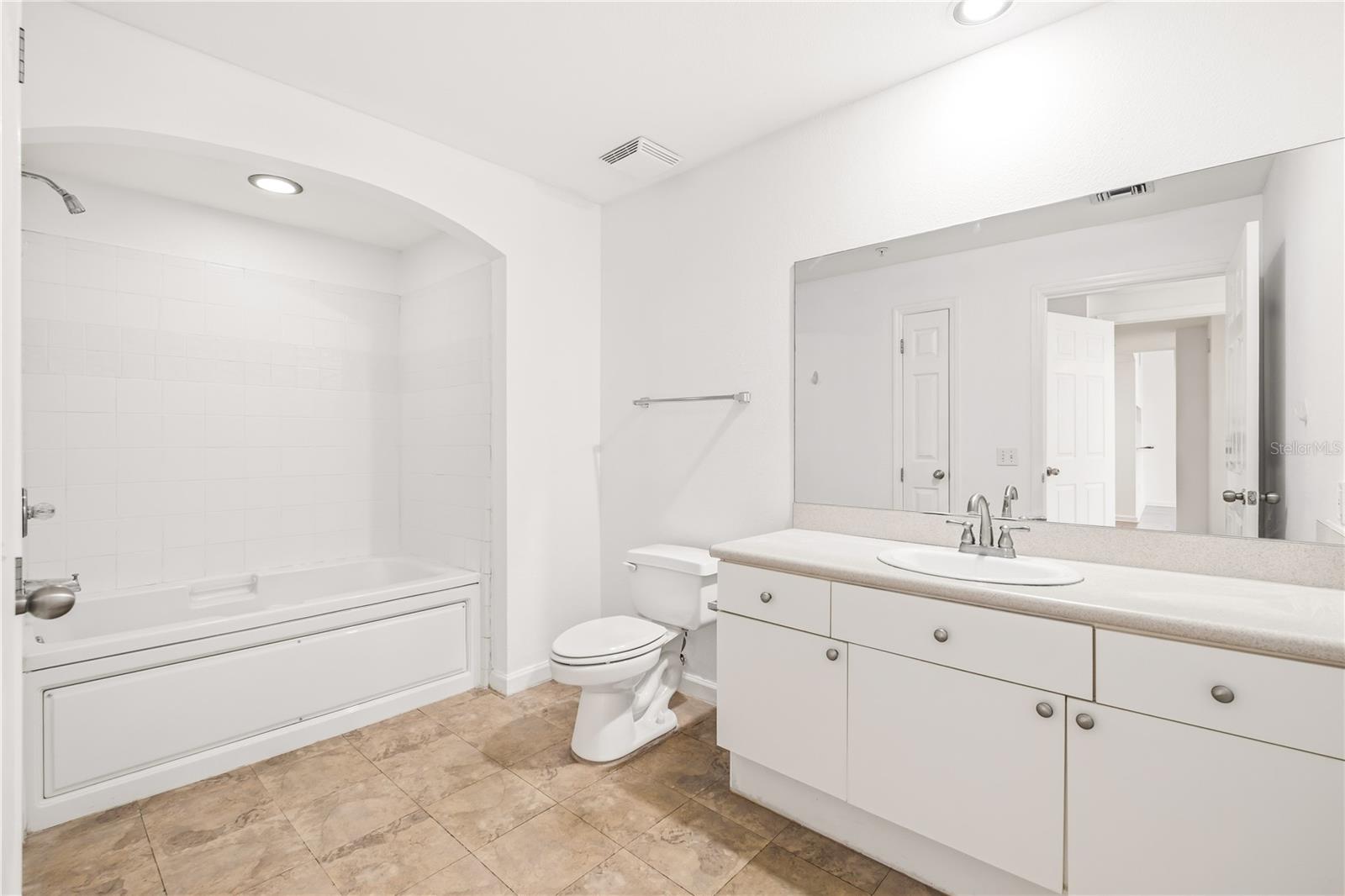 322 E CENTRAL BLVD #706, ORLANDO, FL, 32801