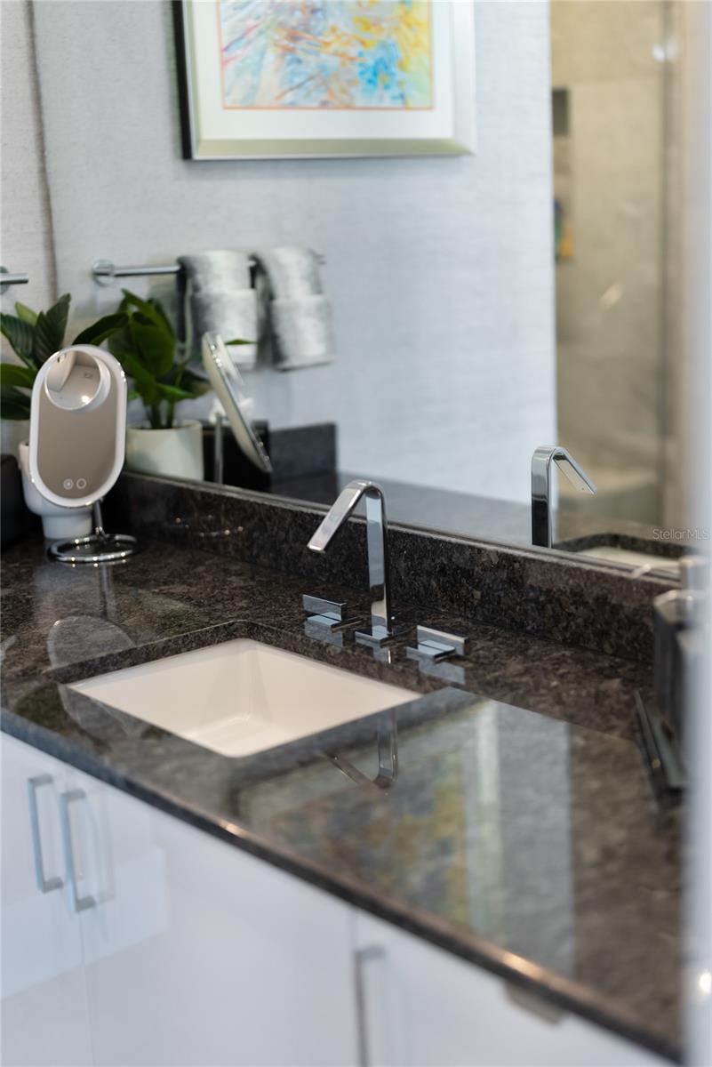 A4671130 Property Photo