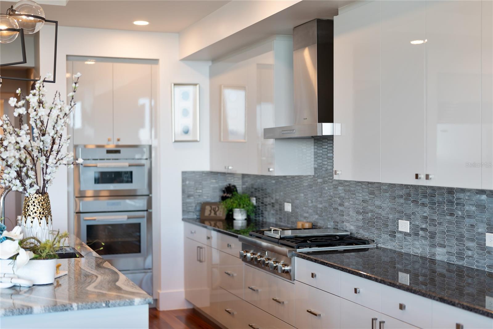 A4671130 Property Photo