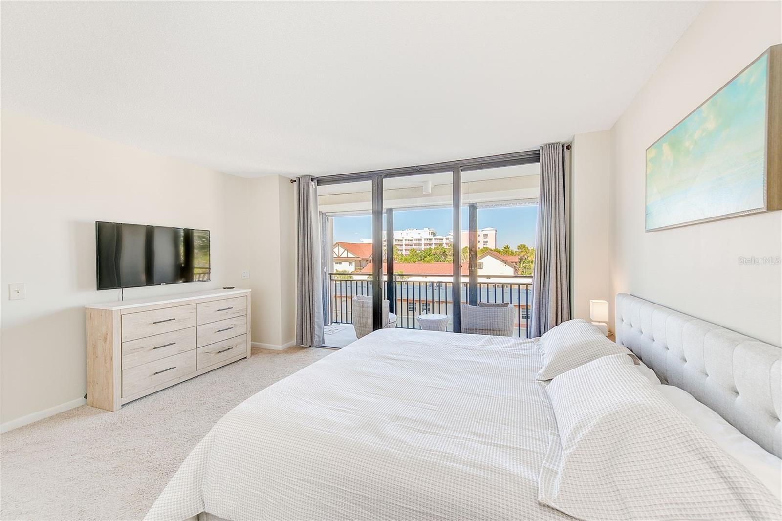 3820 GULF BLVD #207, ST PETE BEACH, FL, 33706