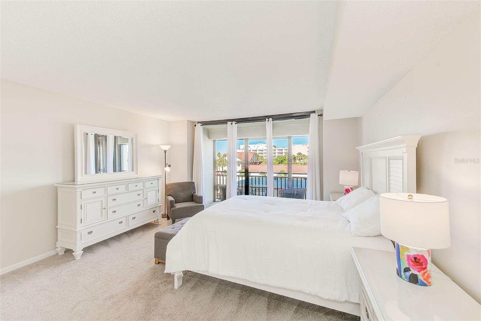 3820 GULF BLVD #207, ST PETE BEACH, FL, 33706