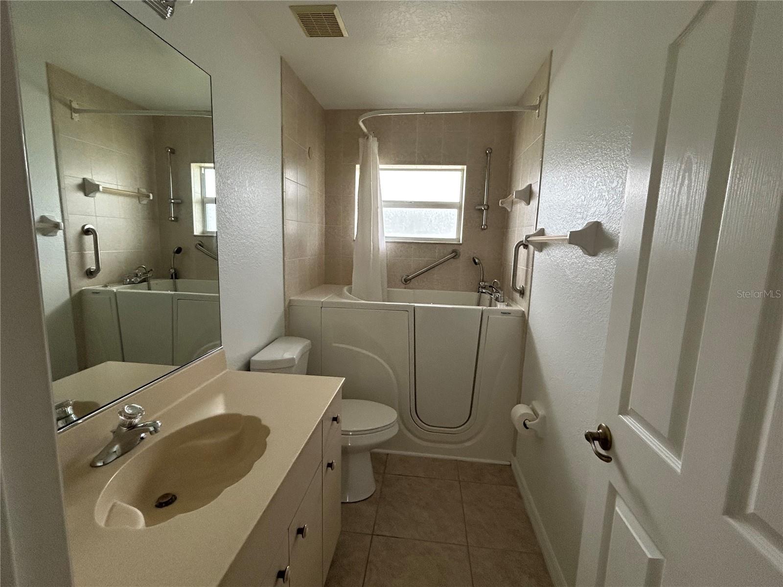 113 MARK TWAIN LN, ROTONDA WEST, FL, 33947