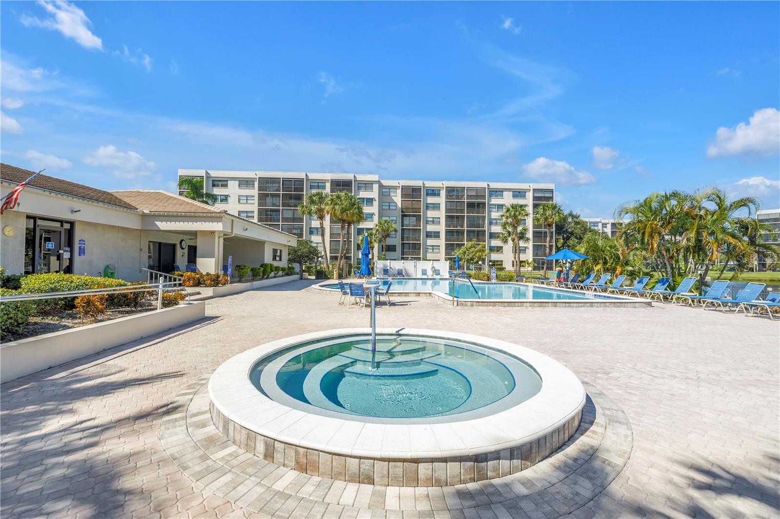 1320 PASADENA AVE S #203, SOUTH PASADENA, FL, 33707