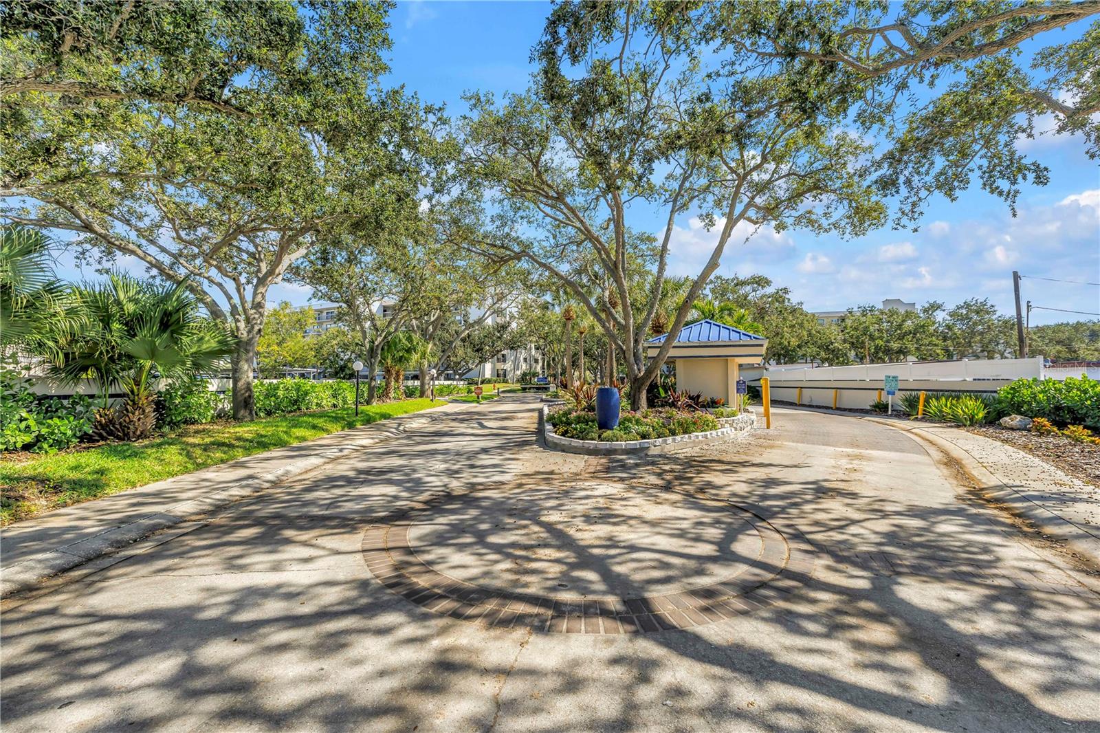 1320 PASADENA AVE S #203, SOUTH PASADENA, FL, 33707