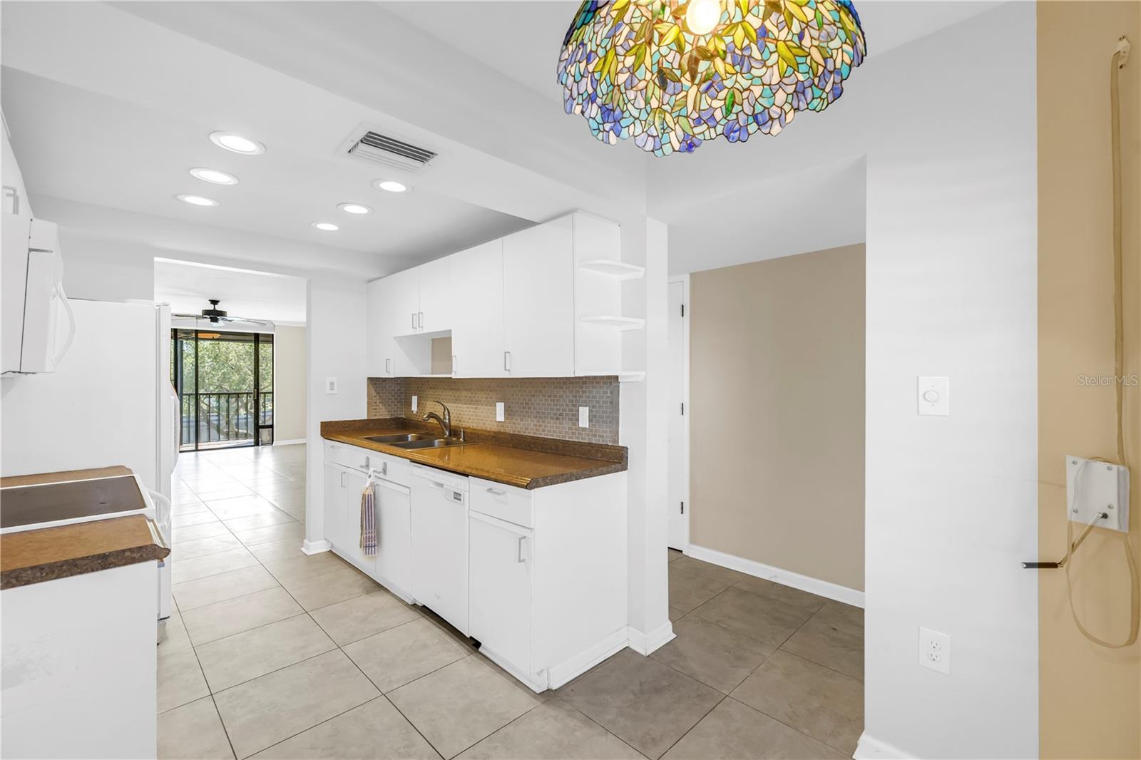 1320 PASADENA AVE S #203, SOUTH PASADENA, FL, 33707